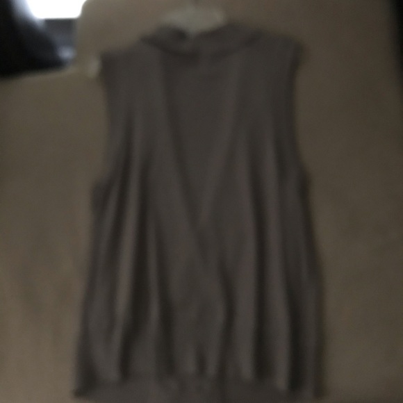 Sweater vest - Picture 3 of 3